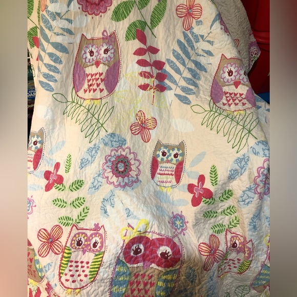 Twin Owl Floral Themed Quilt 1 Pillow sham & 2 blackout Curtains 60” long x 48” - Picture 2 of 12